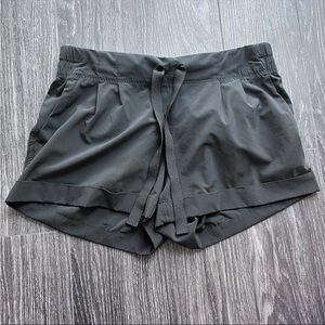 vintage lululemon black shorts size 8